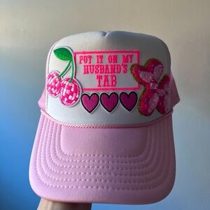 Fun & spunky women’s trucker hat